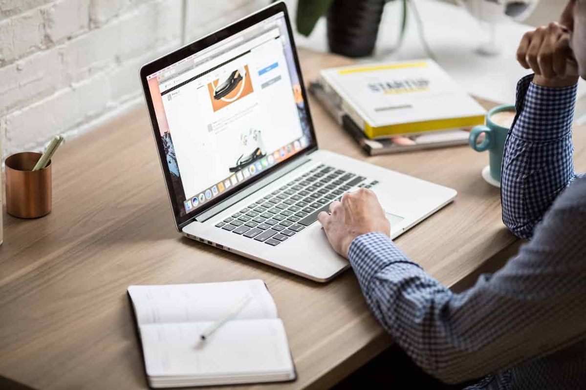 Bisnis: Strategi Digital untuk Meningkatkan Omset
